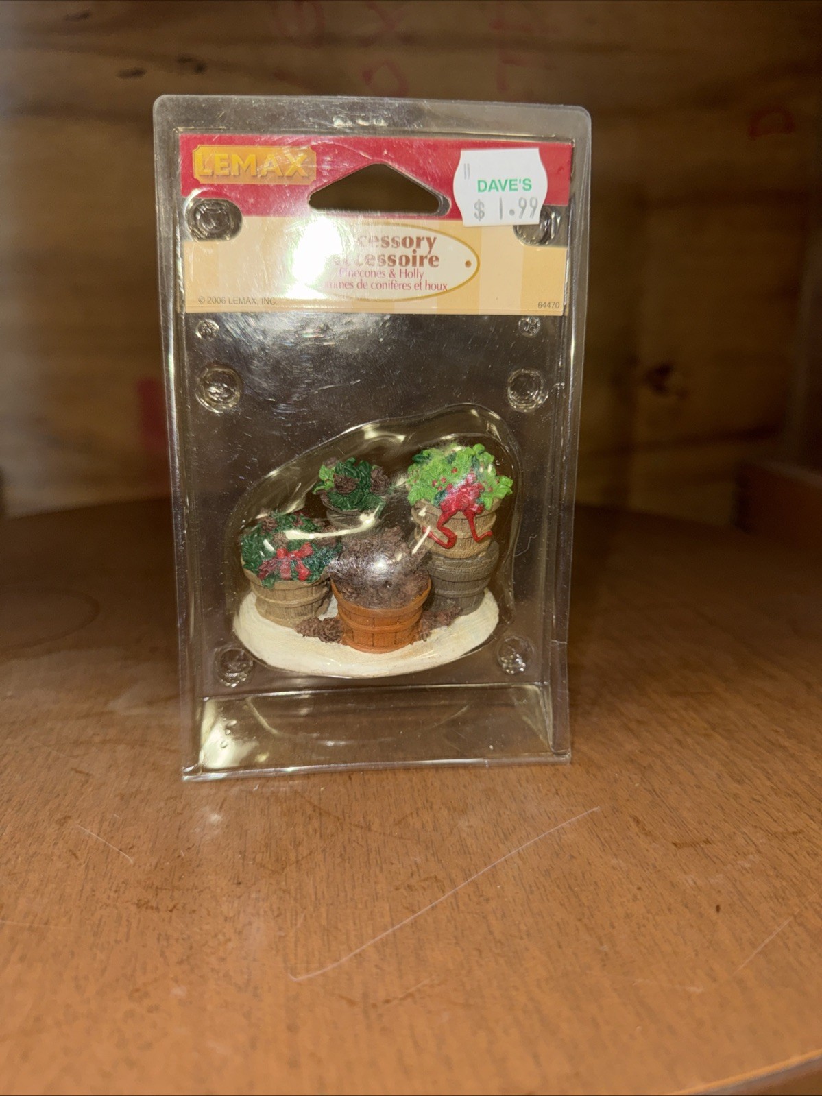 Lemax Village Accessory Figurines Pinecones and Holly Plants