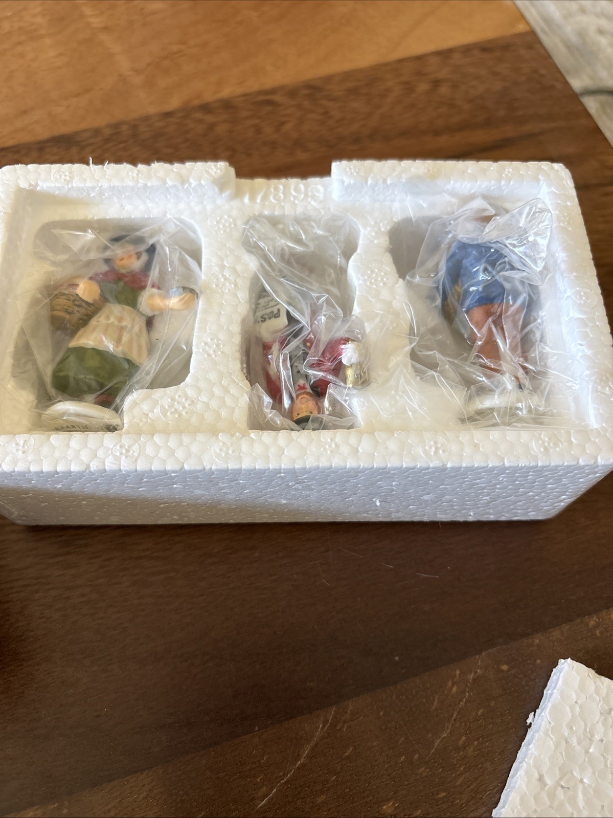 Dept 56 Street Merchants Set of 3 Dickens Village 58550 Department 56
