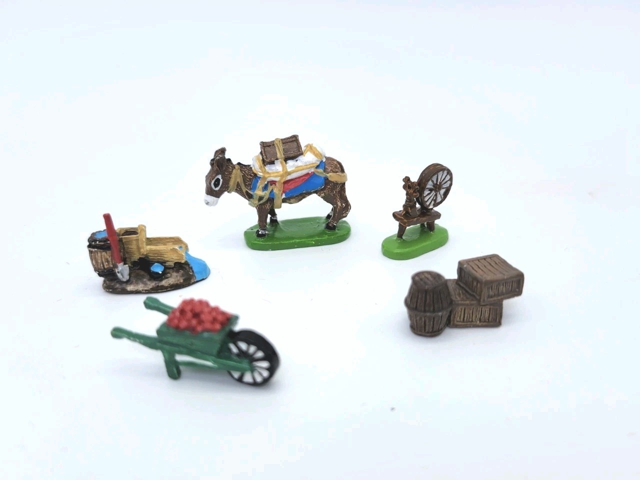 The Liberty Falls Hand Painted Solid Pewter Miniature Accessory Set AH121