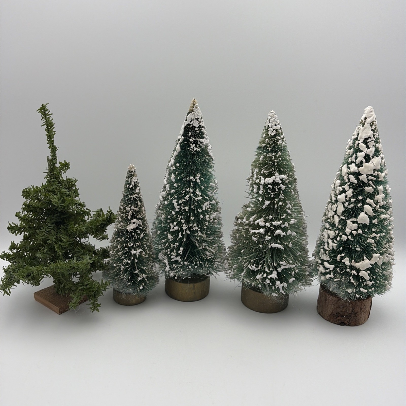 Set Of 5 Snow Covered Pine Trees Christmas Village Accessories Silvestri/other