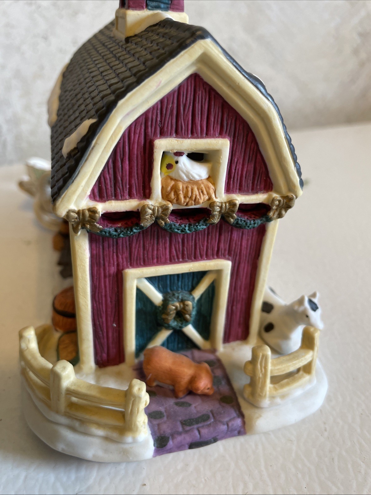 Old Fashioned Christmas LIGHTED RED BARN VINTAGE 1998 VILLAGE CERAMIC
