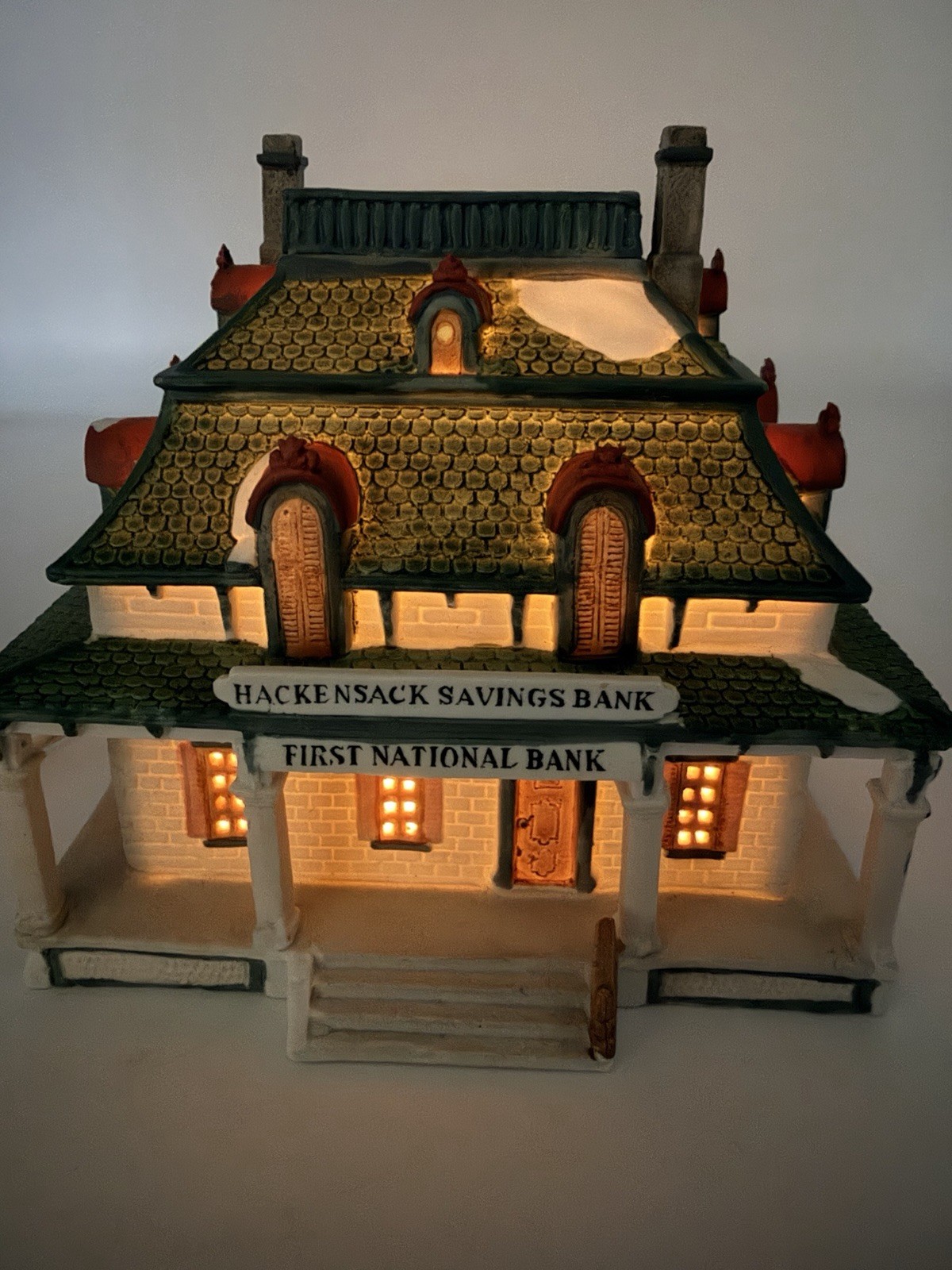 Vintage 1993 Lemax Dickensvale Hackensack Savings Bank Building #35071