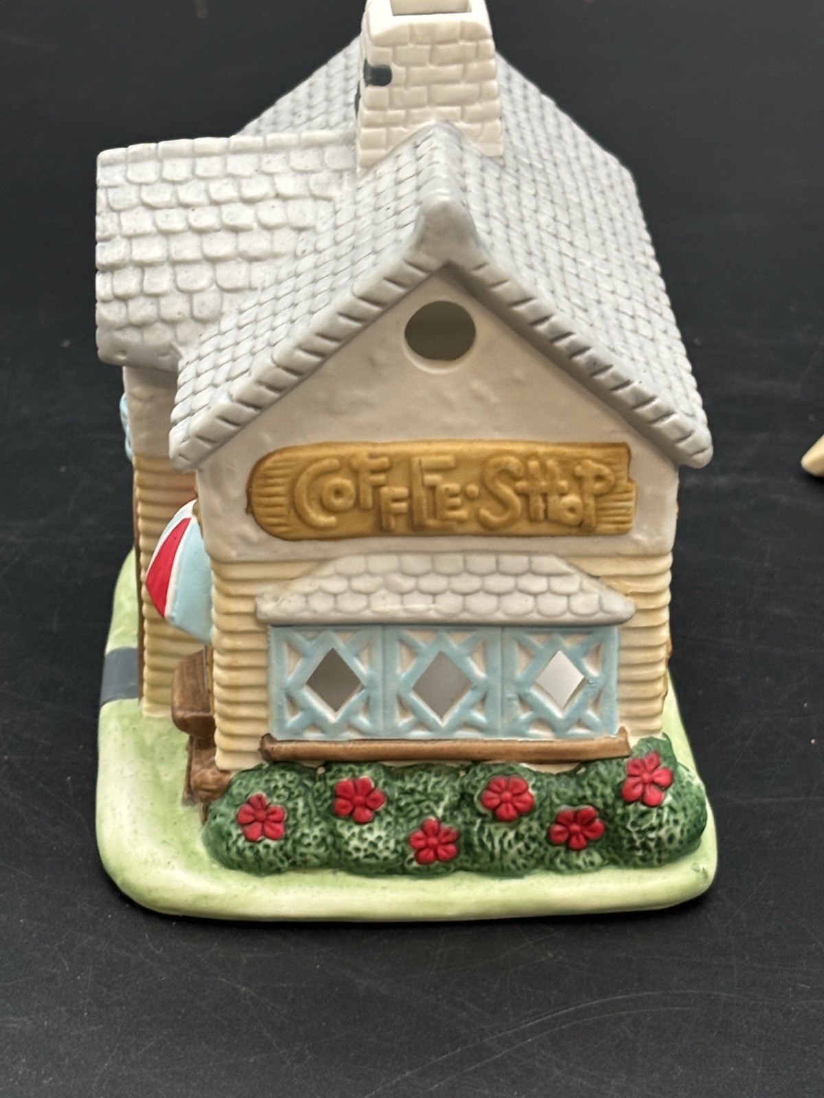 PartyLite Olde World Village Train Station & Coffee Shop tealight Houses Retired