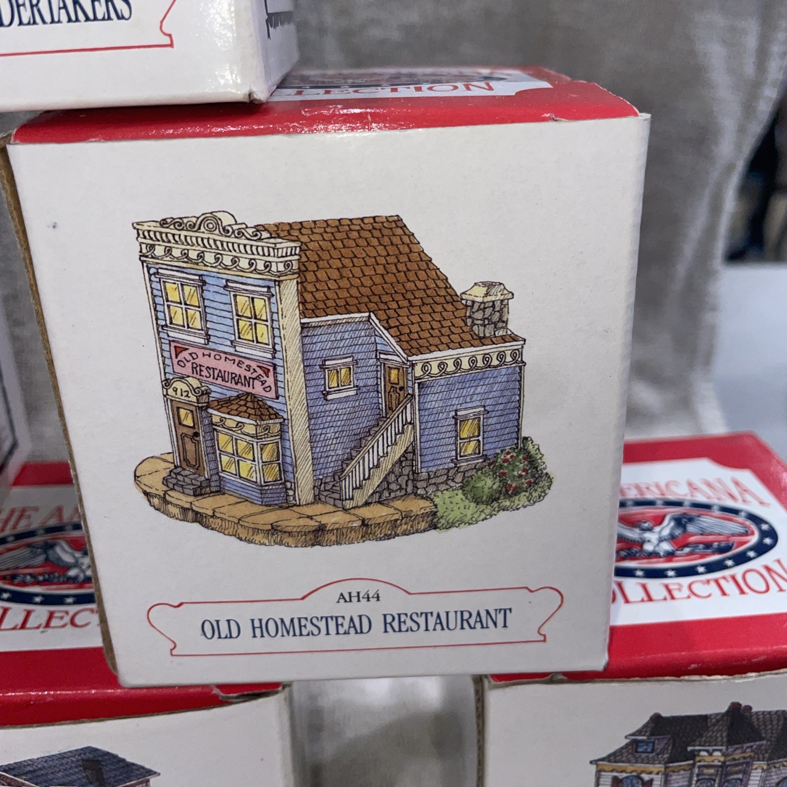 10 The Americana Collection Liberty Falls Houses & Buildings + 10 Pewter Figures