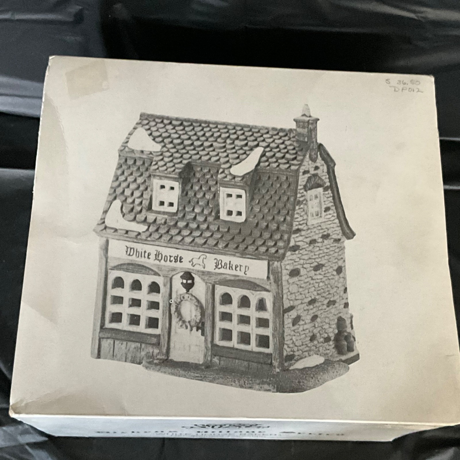 Dept 56 Shops Of Dickens Village 5926-9 “White Horse Bakery” 1988 Retired