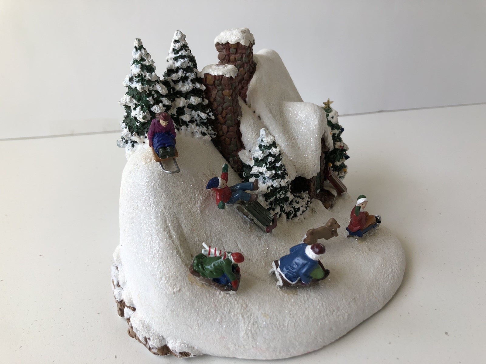 Thomas Kinkade the Sleigh Ride Christmas Village House 2009 Teleflora Light-Up