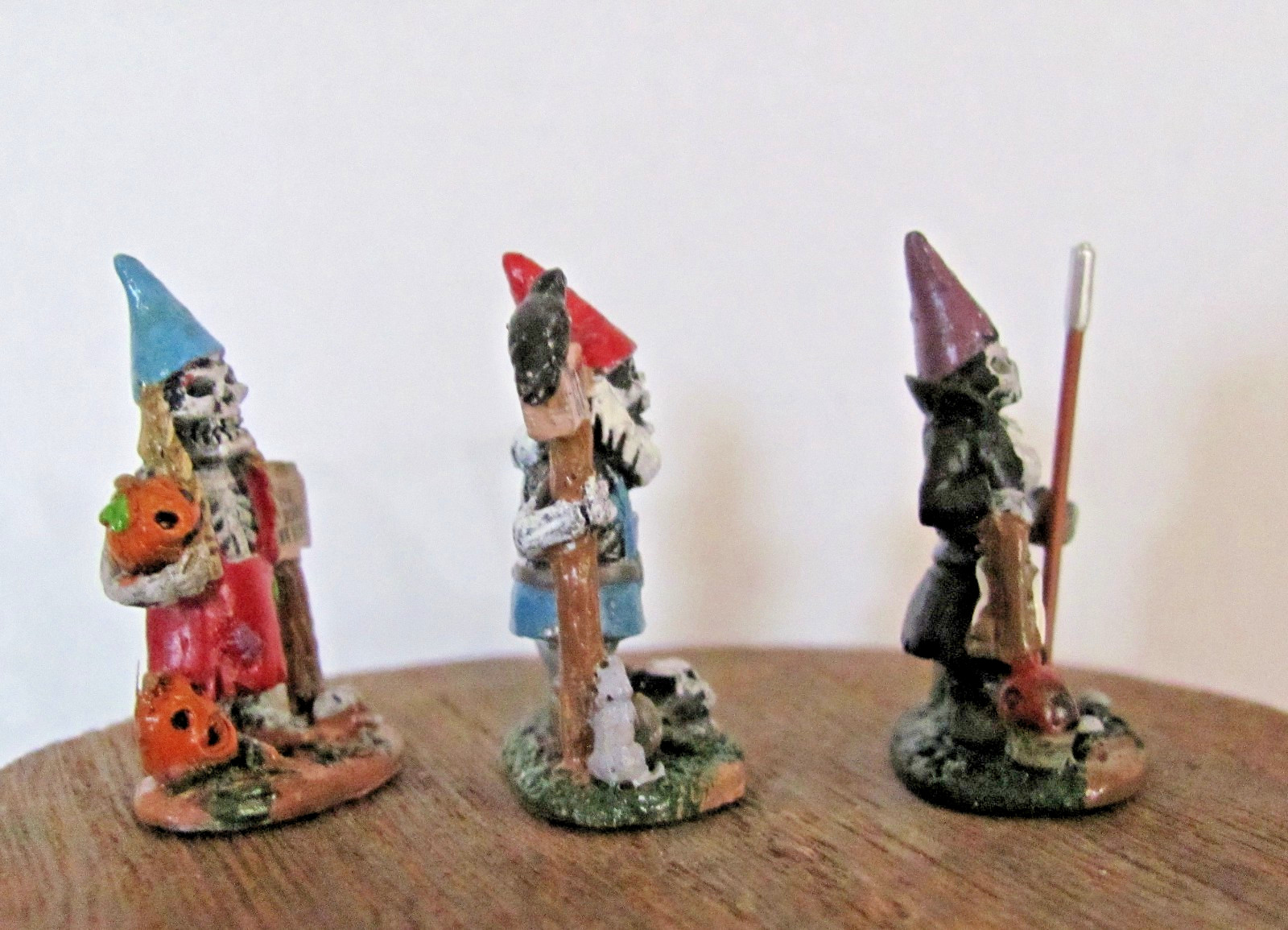 Lemax Spooky Town Accessories – Skeleton Garden Gnomes, Set Of 3 #14832