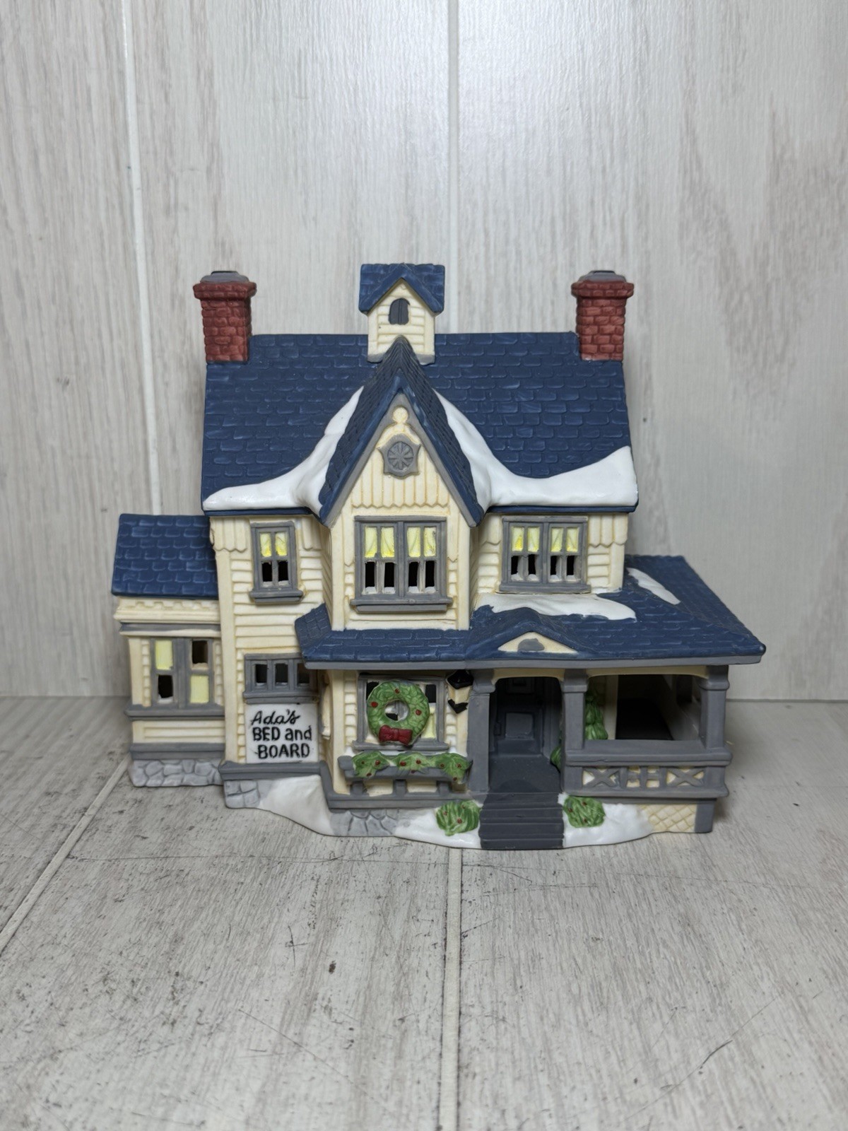VTG Dept. 56 New England Village Ada’s BOARDING HOUSE #5940-4 1988 BOXED