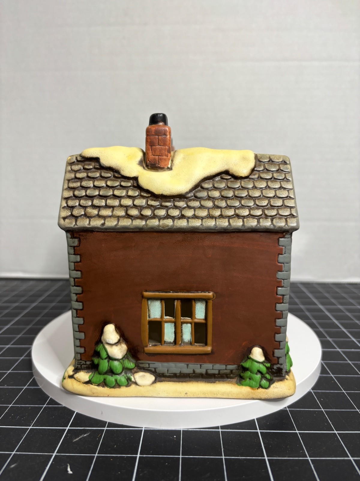 1986 Lefton Colonial Village Train Station #05822 with box and clip light