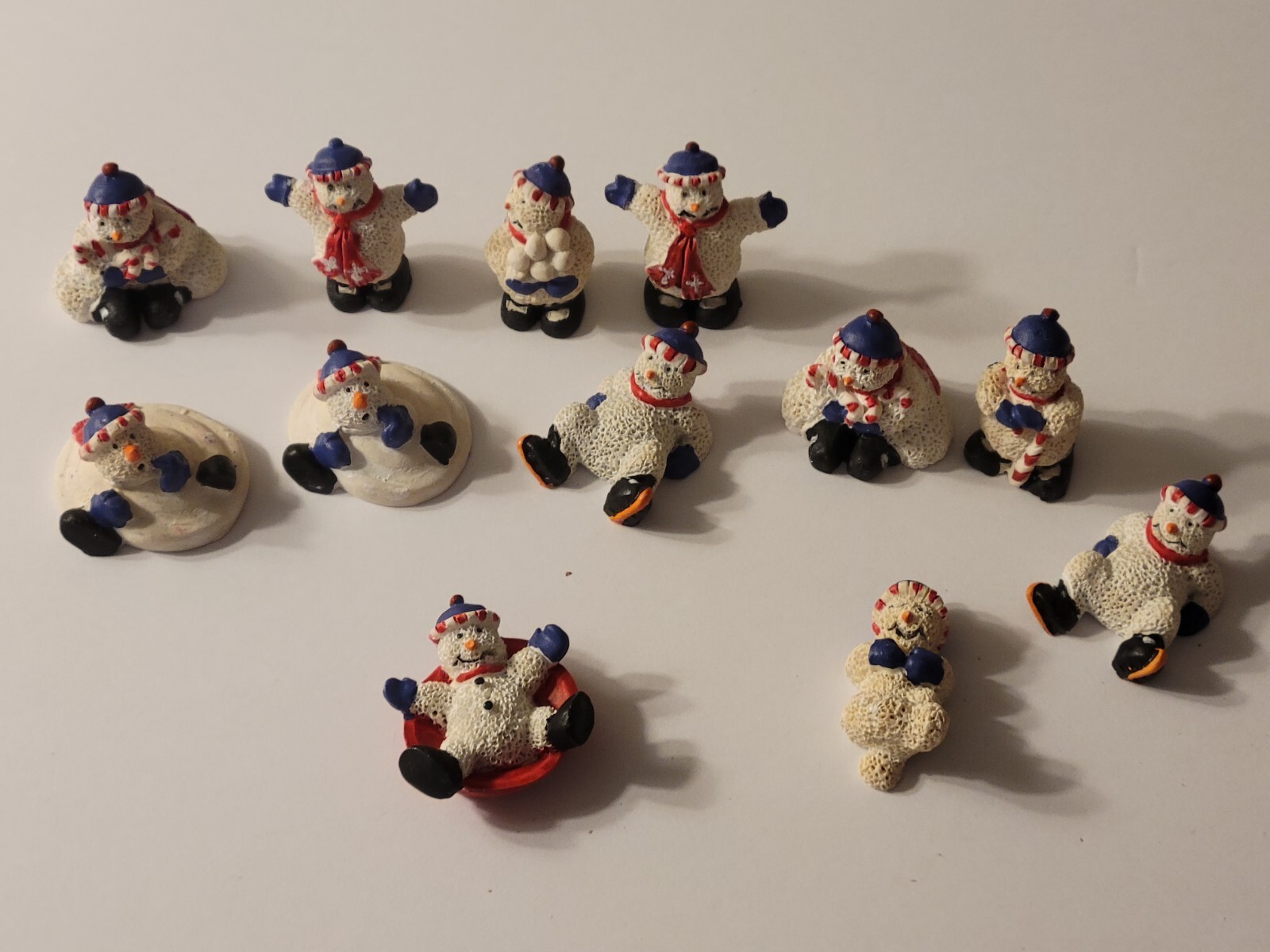 Lot Of 12 Mini Snowman Great For Christmas Village Holiday 😍 A5
