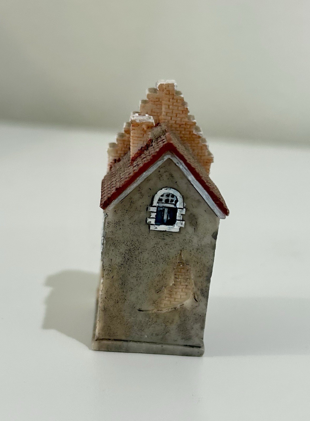 5 Miniature Buildings figurines Stores collectibles Christmas village scene