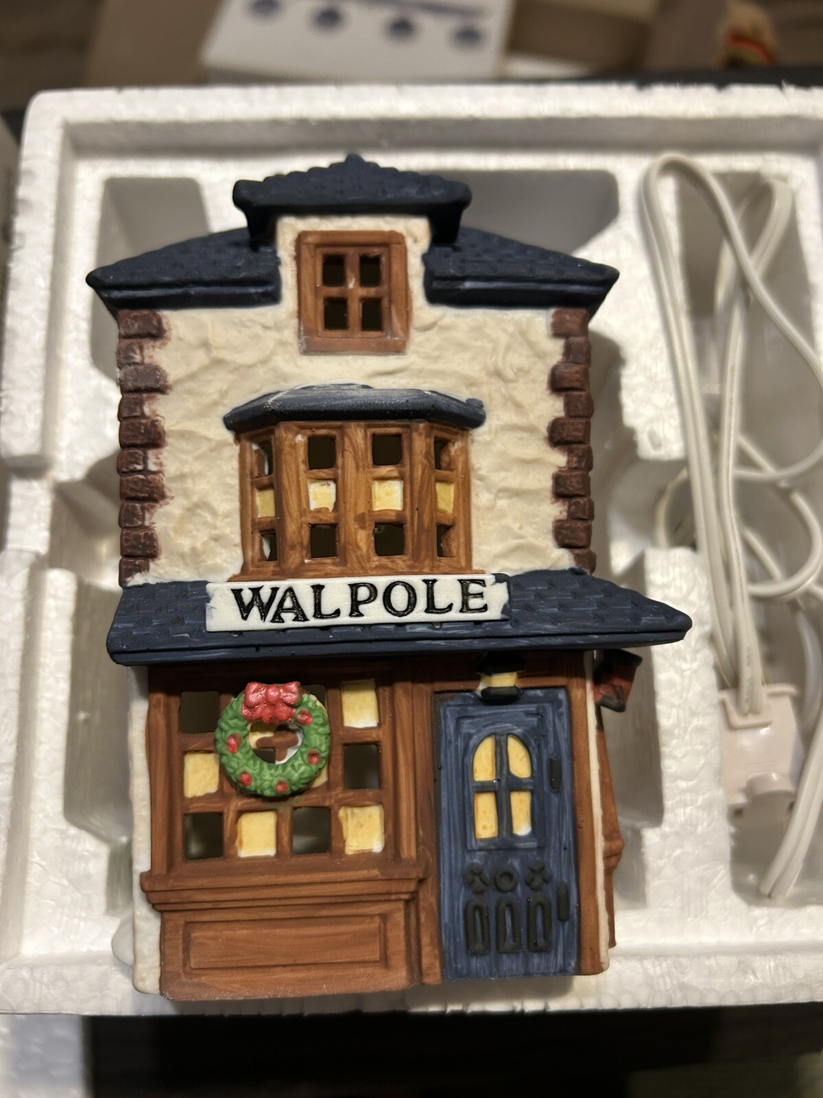 1988 Department 56 Dickens’ Village Series Walpole Tailors 5926-9 Original Box