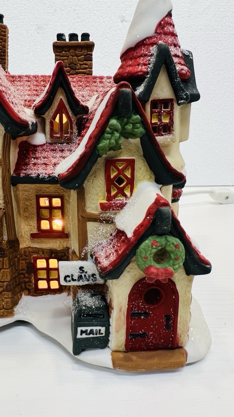 Dept 56 North Pole Series “Santa’s Workshop” 56006 Retired 1993 Excellent !