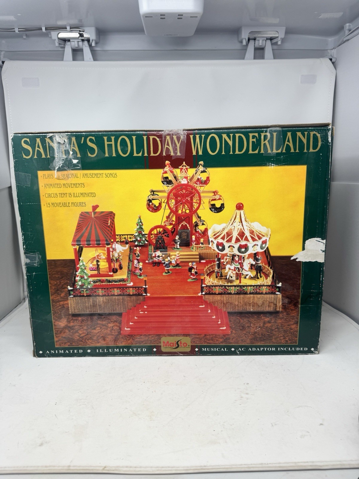 Vintage Maisto #63037 Santa’s Holiday Wonderland Christmas Musical WORKING READ