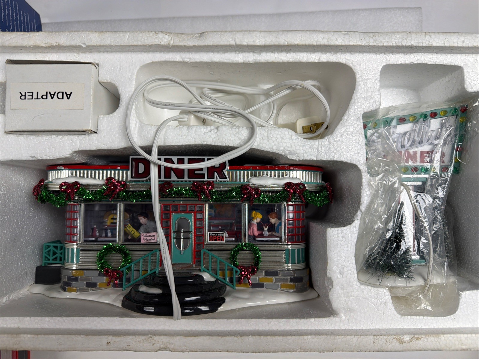 Dept 56 Snow Village “Shelly’s Diner” – EUC w/ Working Lights!