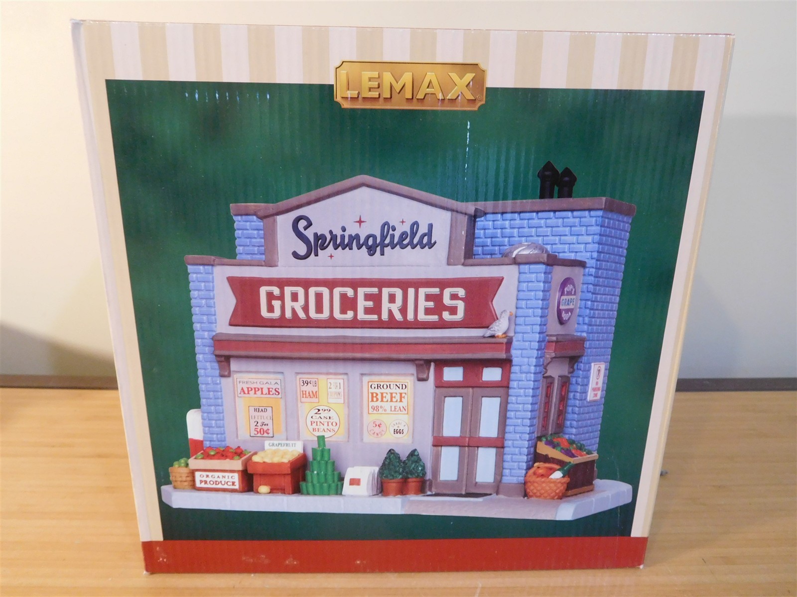 Lemax Village – Springfield Groceries – 2013 – #35575 – NIB Rare!