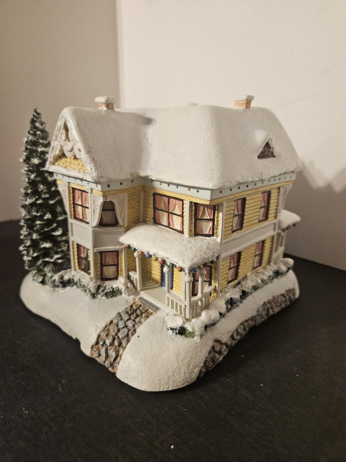 Thomas Kinkade Hawthorne Christmas Village “Victorian Homeland” Sculpture #I2323