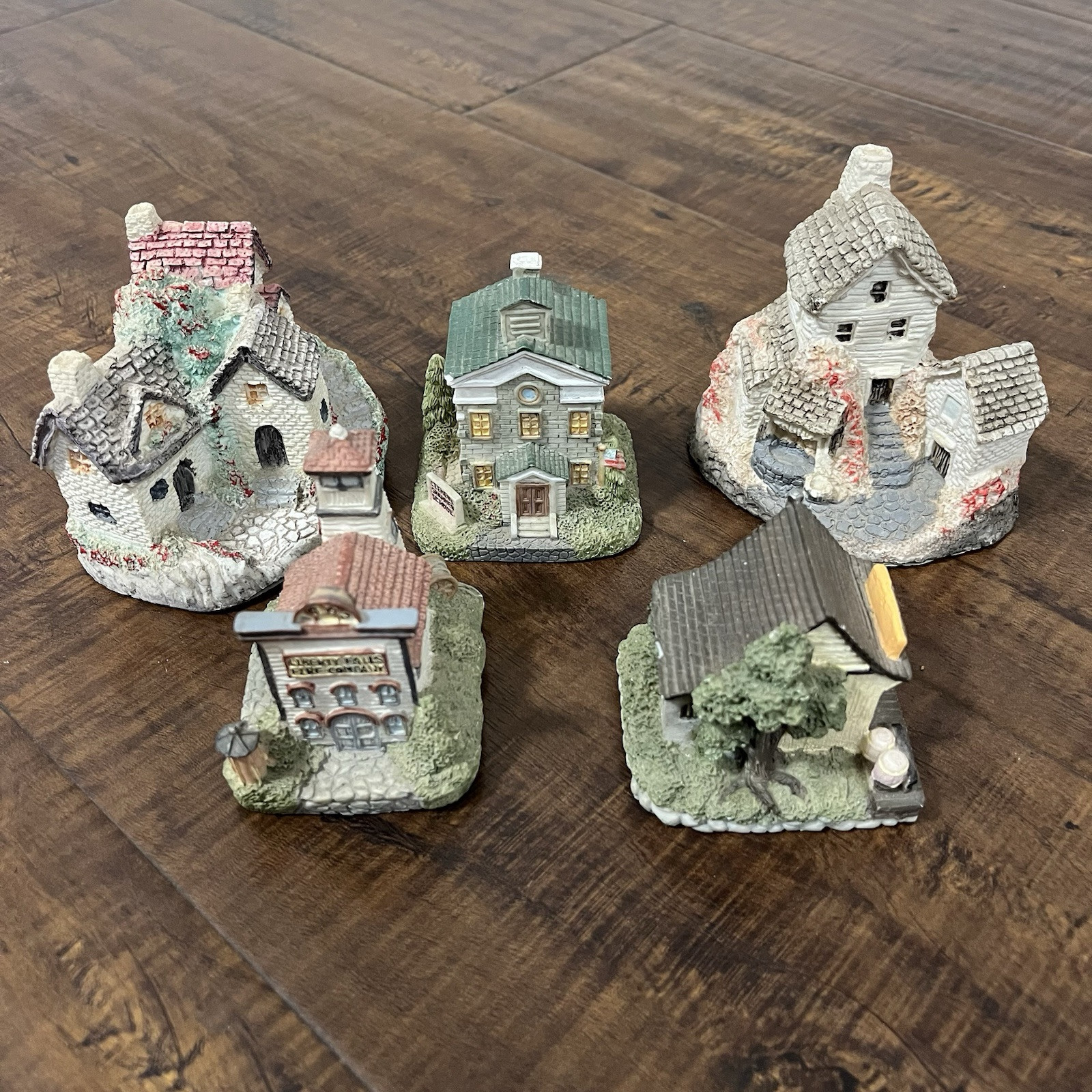 International Resourcing Services Miniature Village Collection Houses LOT OF 5
