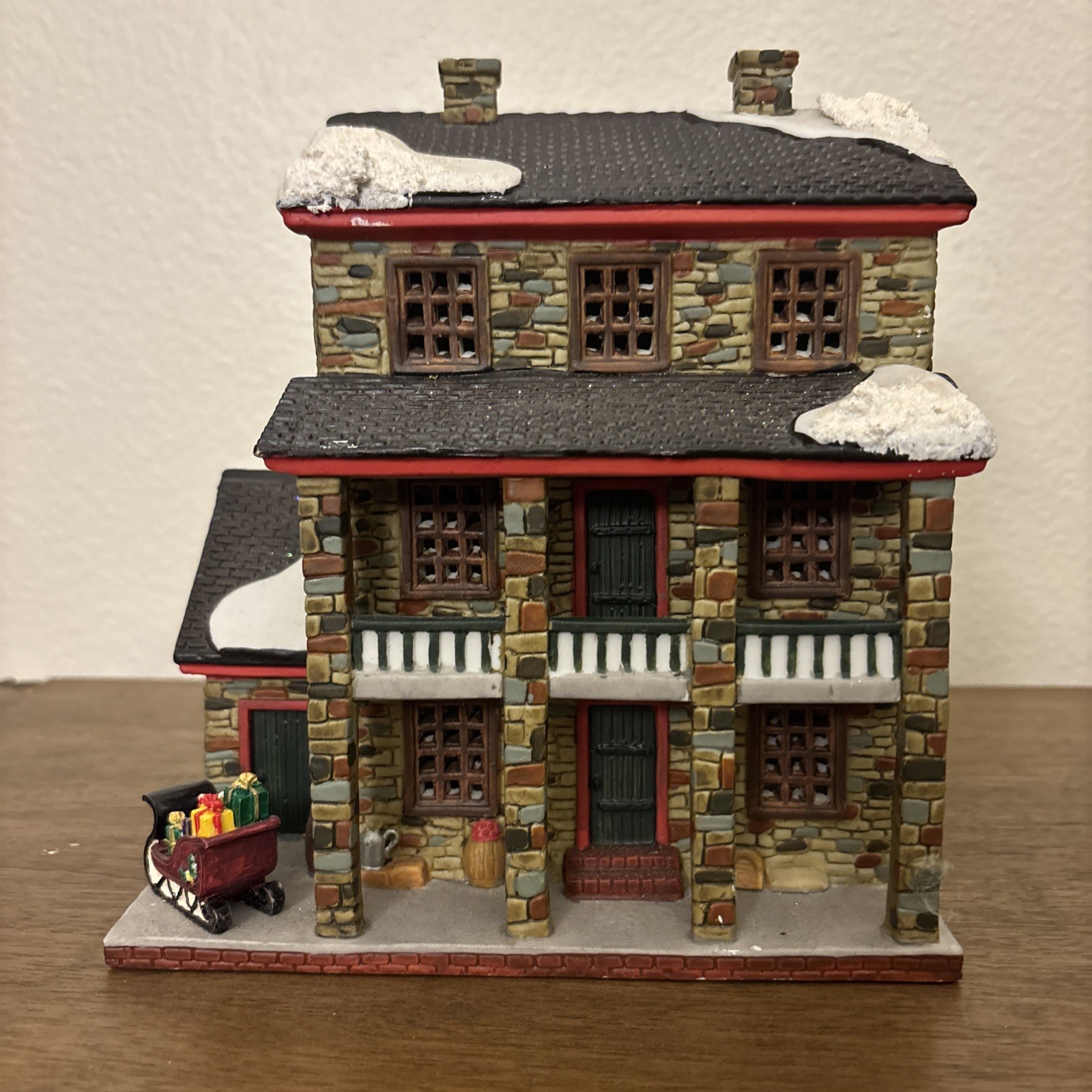 Lemax Jukebox Junction Porcelain 3 Story Cottage 1999 Christmas Village