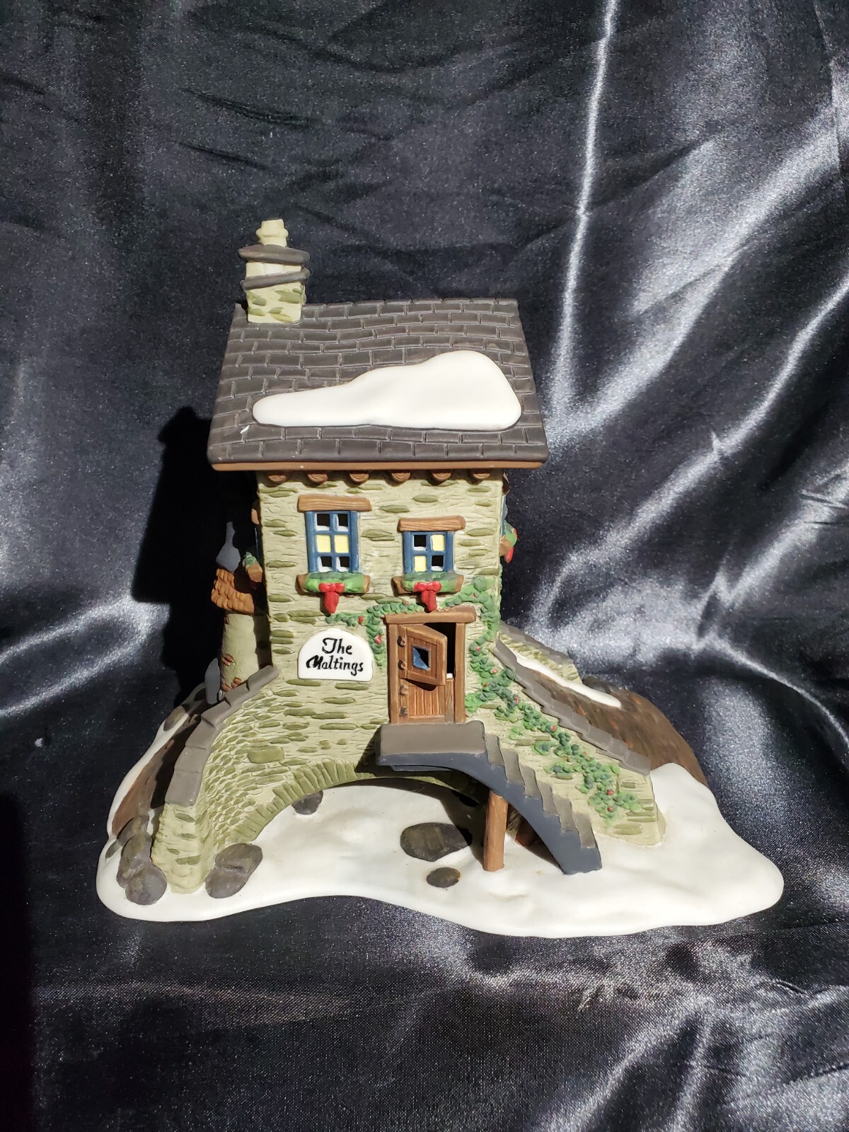 Dept 56 “THE MALTINGS” 5833-5 DICKENS HERITAGE VILLAGE RETIRED w/Box Item #123