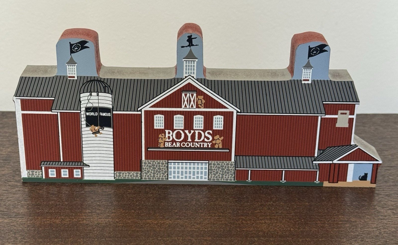Vintage Cat’s Meow Village Boyds Bear Country Gettysburg Pennsylvania Barn 2002
