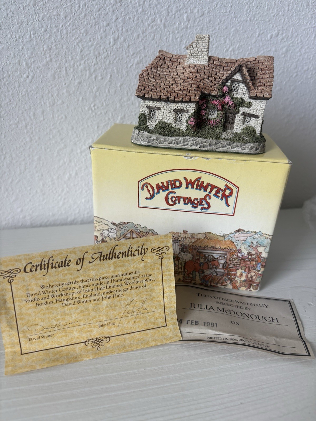 VTG David Winter Cottages Sussex Cottage, Holiday, 1982 COA Box UK London
