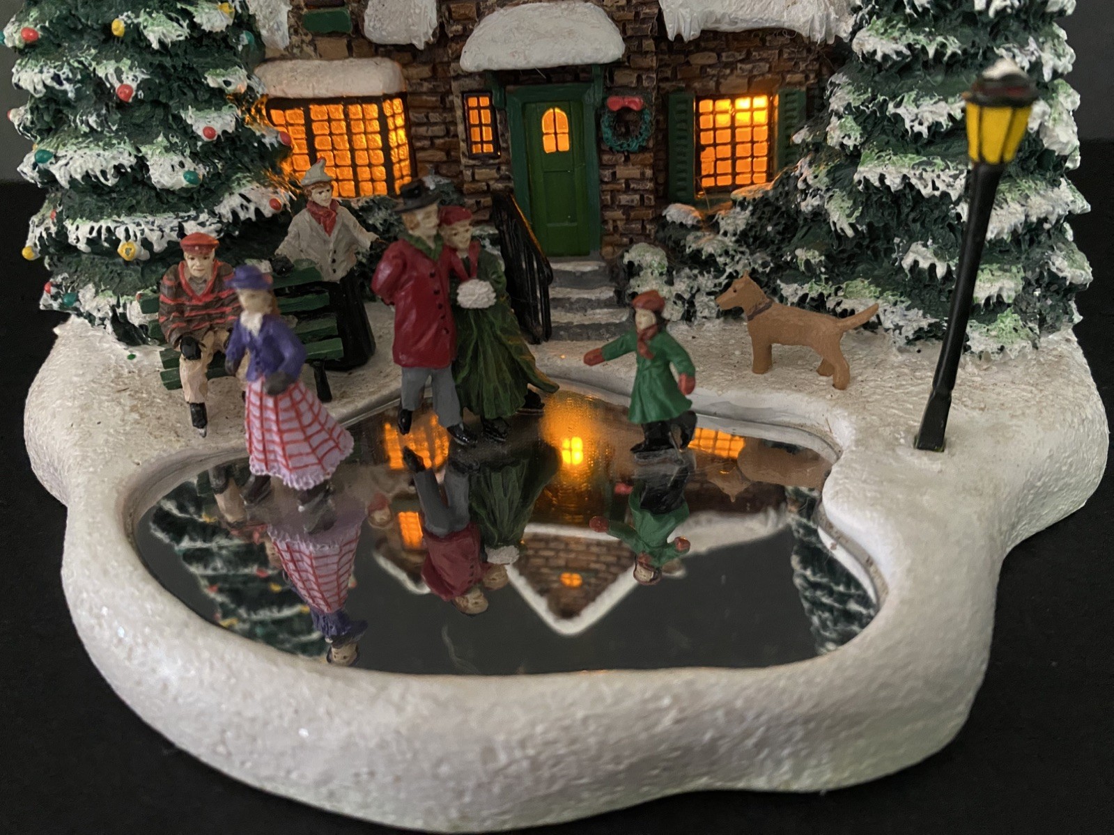 Thomas Kincade Painter of Light 2004 Skater’s Pond