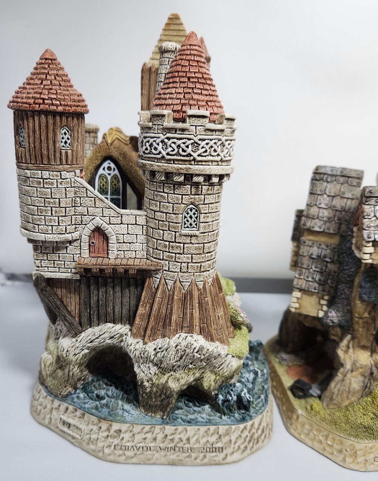 David Winter Castle and Cottage Collection (6 Total)