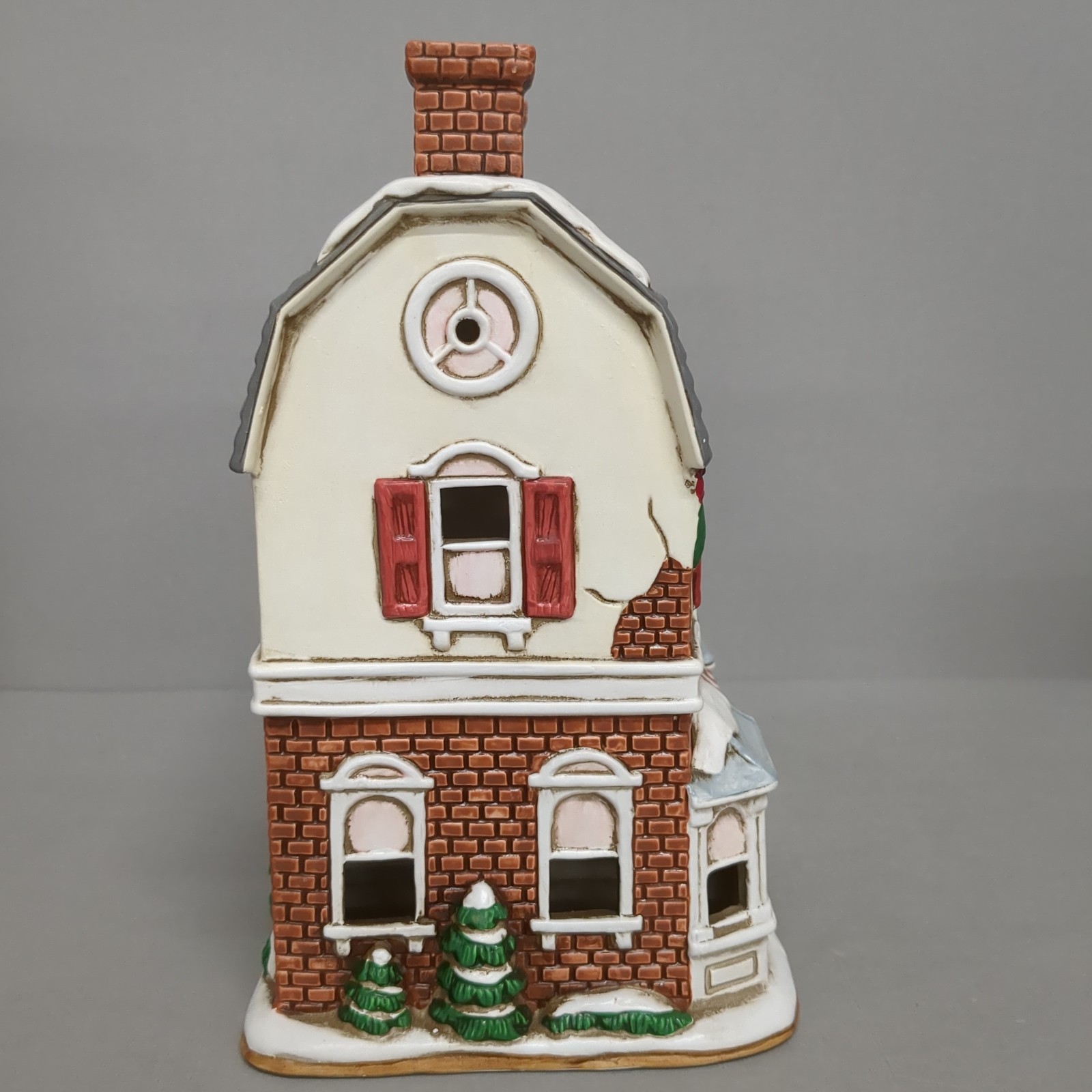 Lefton Colonial Village – Antiquities and Curiosities Vtg. 1992 Christmas FLAW