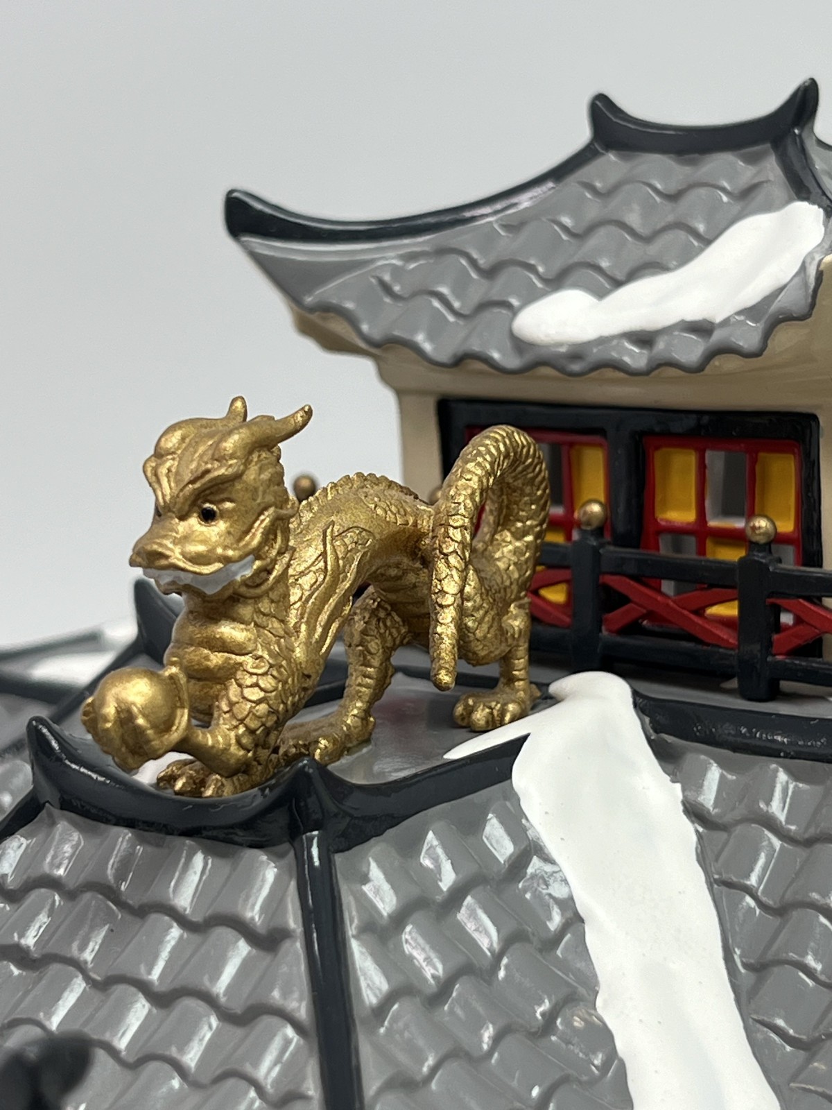 Dept 56 The Original Snow Village Lucky Dragon Restaurant 55011 Christmas