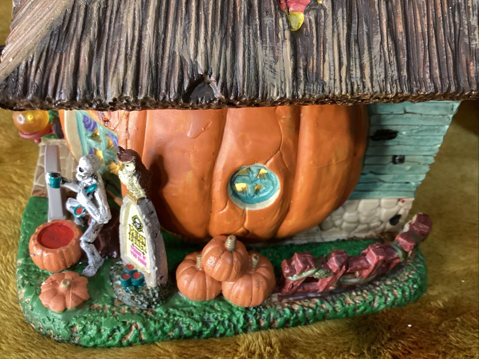 NEW Lemax Spooky Town Pumpkin Patch Party Halloween Village Pumpkin House NIB