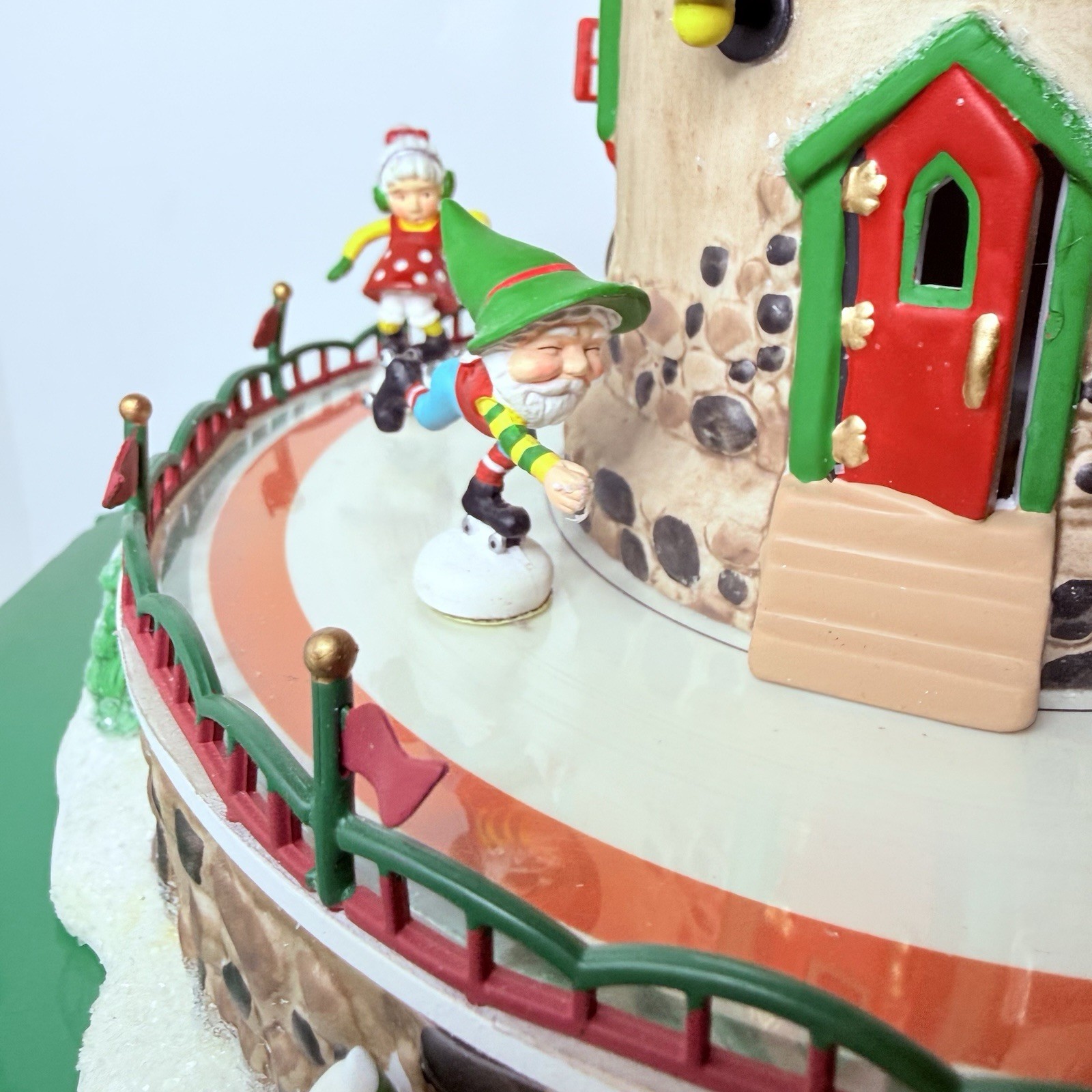 Department 56 North Pole Series Polar Roller Rink Illuminated Christmas Village