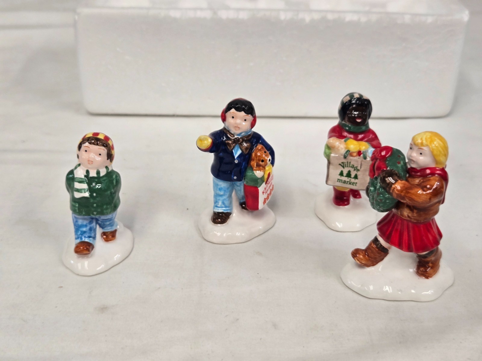 Department 56 Original Snow Village Christmas Kids #54922 Porcelain Retired