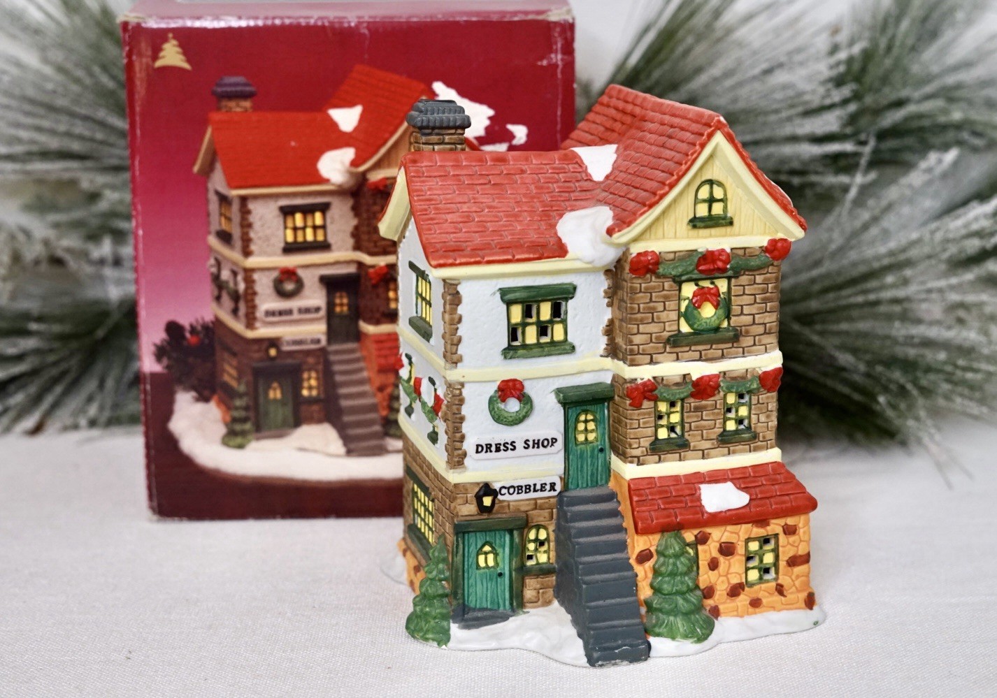 Trim a Home Holiday Town Memories – Cobbler Dress Shop – No Light W/ Box