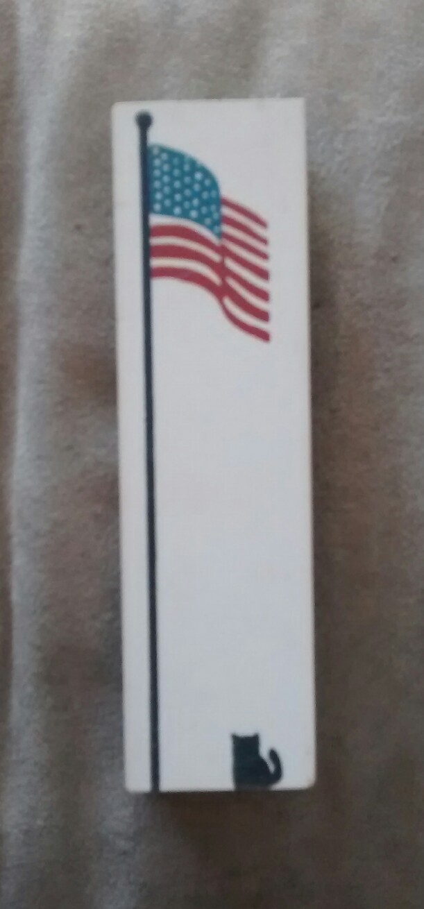 Cat’s Meow Village United States Post Office and 2 American Flags (Double Sided)