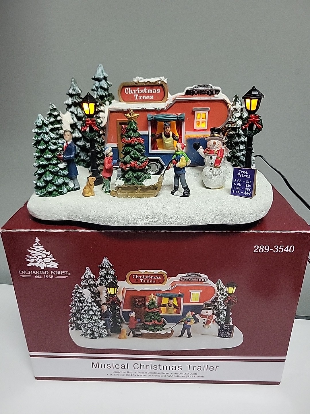 Enchanted Forest ~ Musical Christmas Trailer with 4.5V adapter