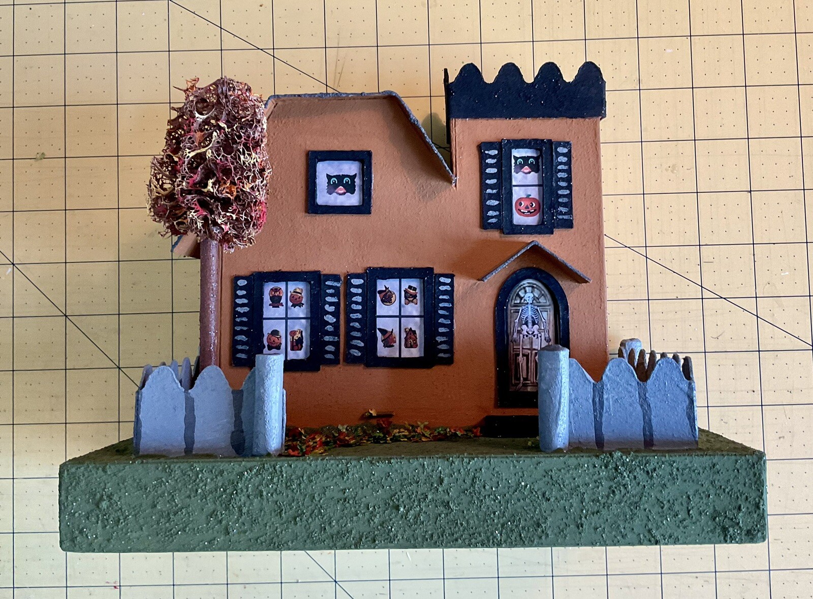 Handmade Halloween Putz Glitter House 1940’s Retro Style Cardboard #3 LARGE