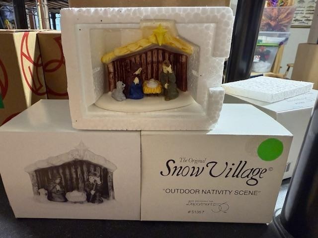 DEPT 56 SNOW Village accessory OUTDOOR NATIVITY SCENE NIB