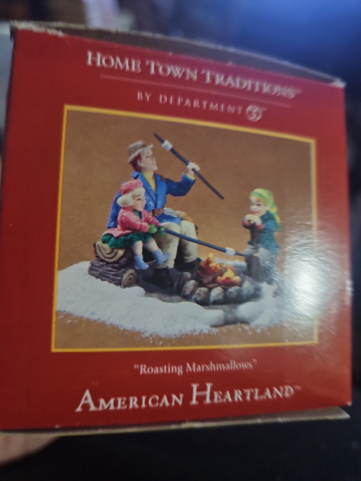 ((RARE Dept 56 ))Home Town Traditions American Heartland Roasting Marshmallows