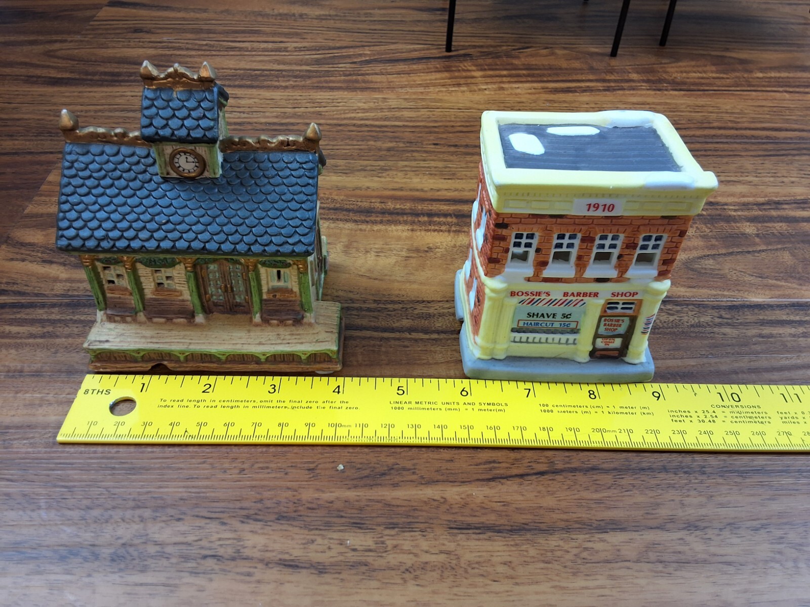 11 pc Vtg 93/94 American/Hometown Landmarks Collection Christmas Village People