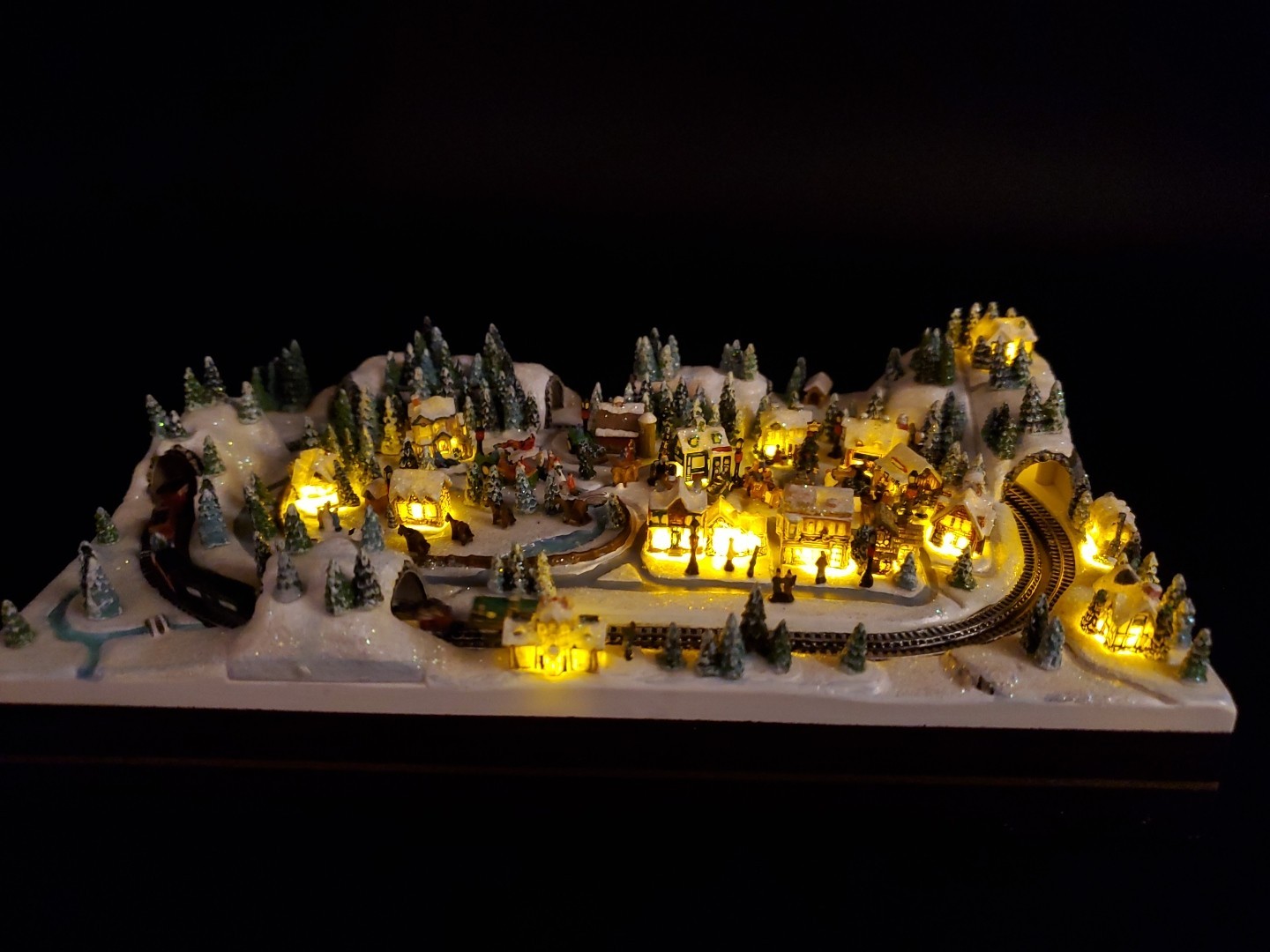 Thomas Kinkade Christmas Village Miniature Lighted Town Country Christmas W/ COA