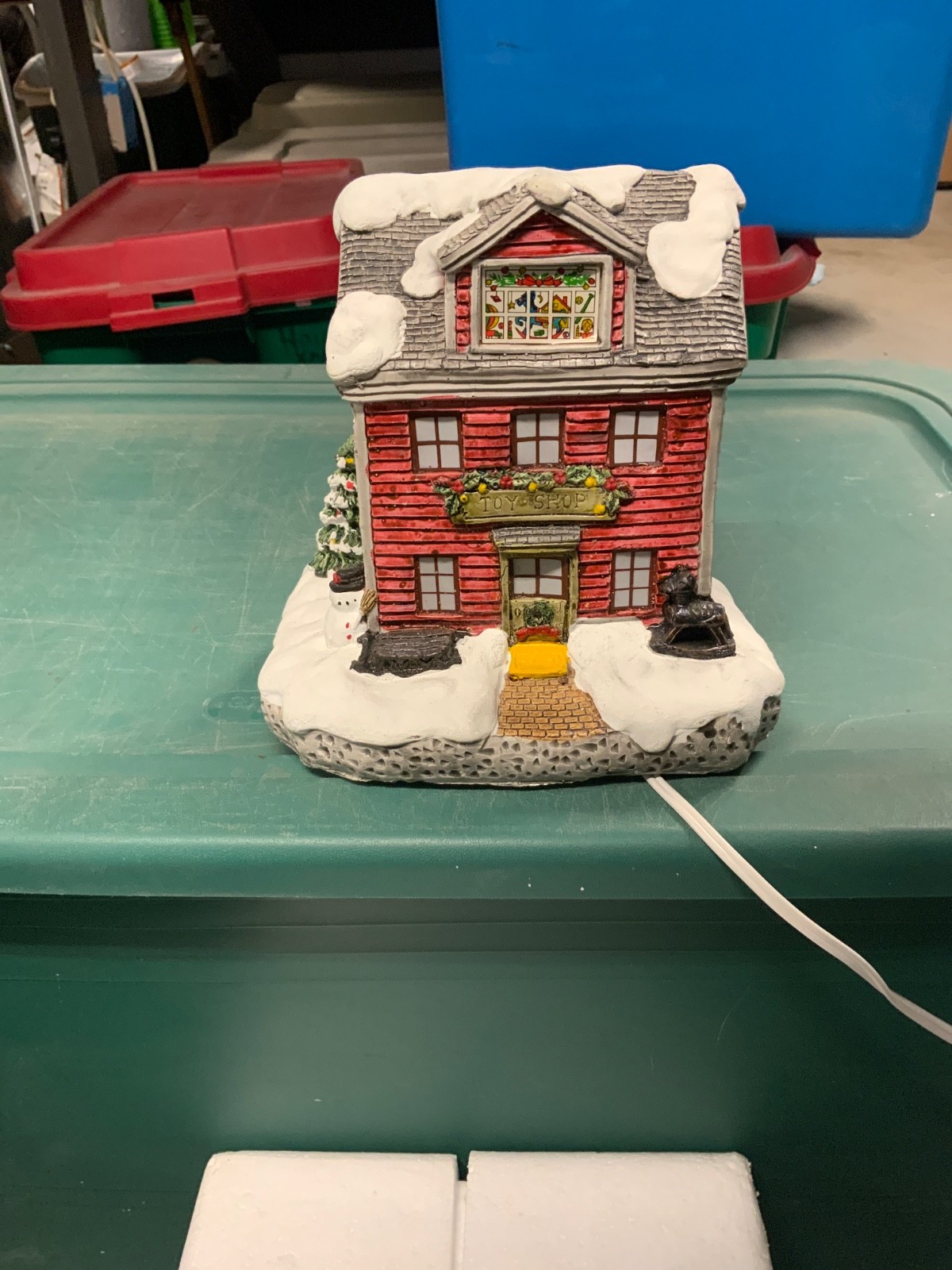 Caldor Village Square Collectibles Porcelain Lighted toy shop