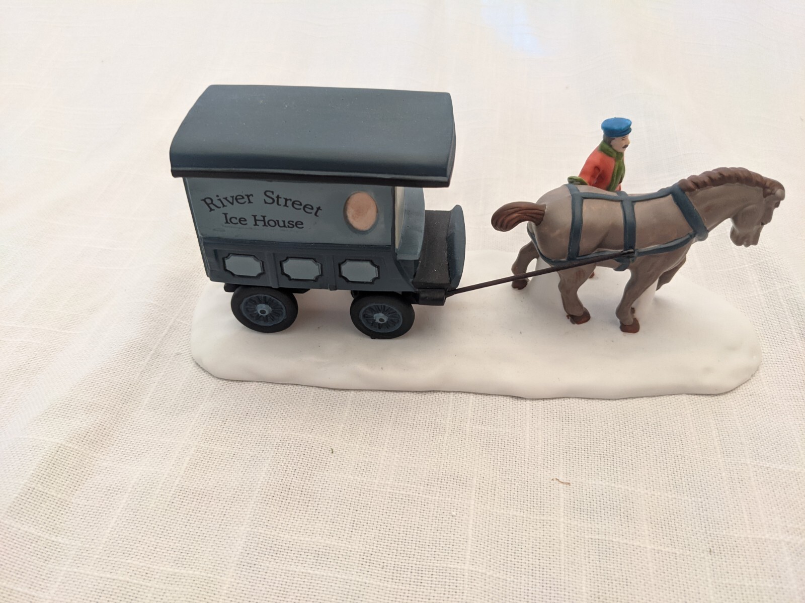Dept 56 Christmas in the City Heritage-River Street Ice House Cart #5959-5