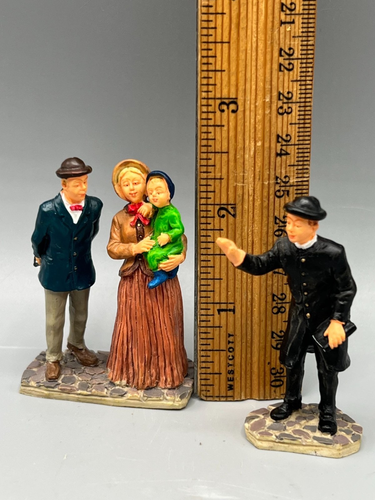 Lemax Village Collection Hello Reverend 02513 Pastor Vicar Family Bible Blessing
