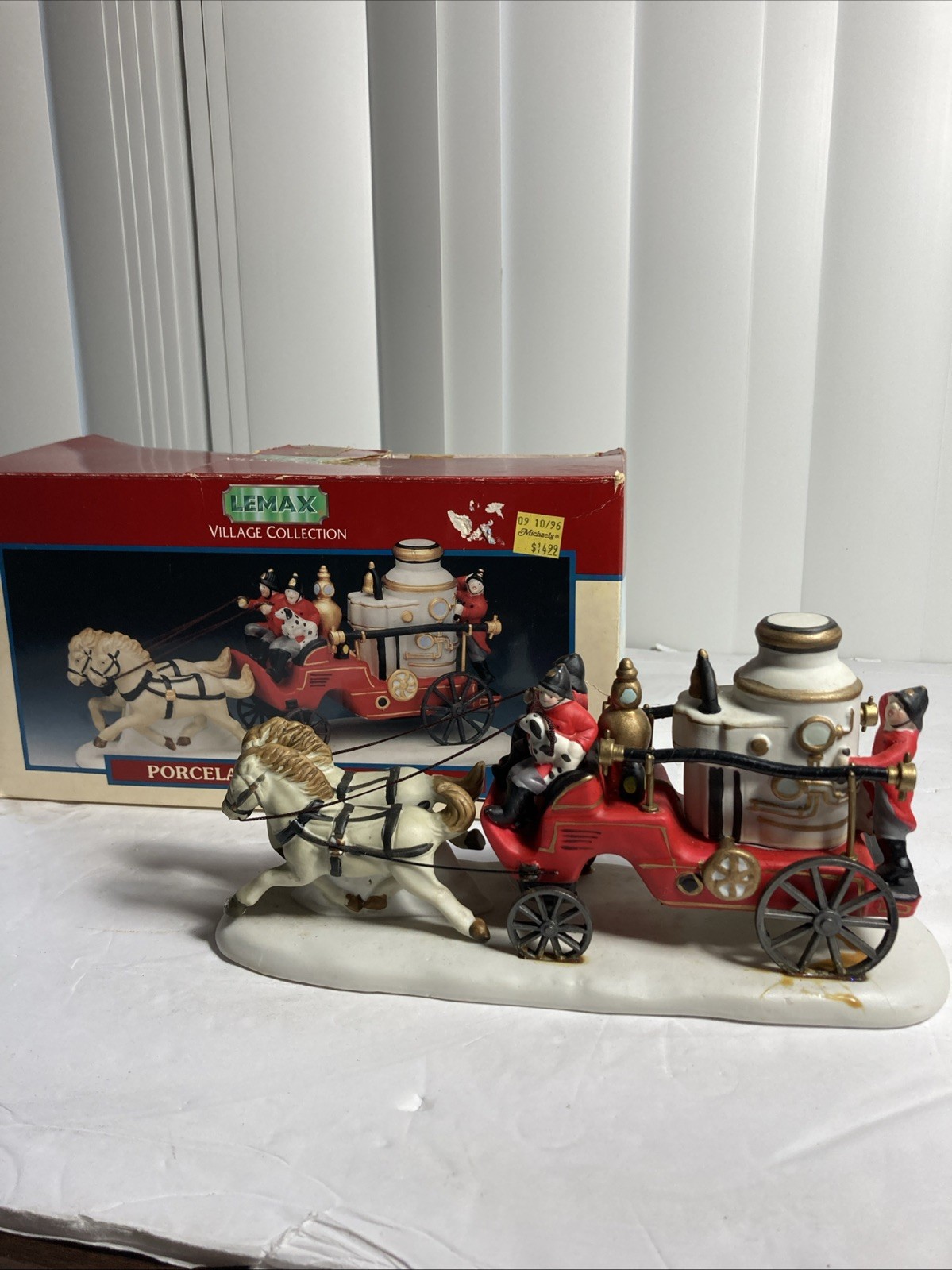 Lemax Hearthside Village Series Porcelain Off To The Fire Rare READ Retired