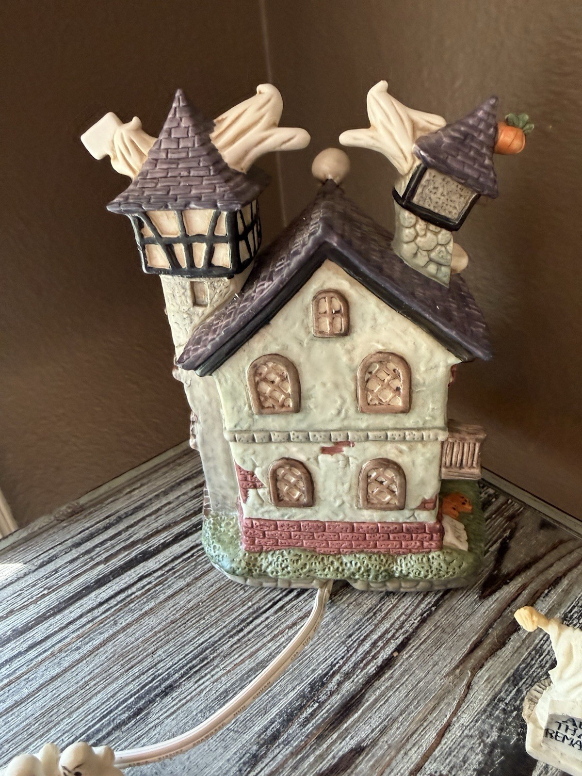 Vintage Halloween Village Ghoulsville Haunted House with 2 Figurines