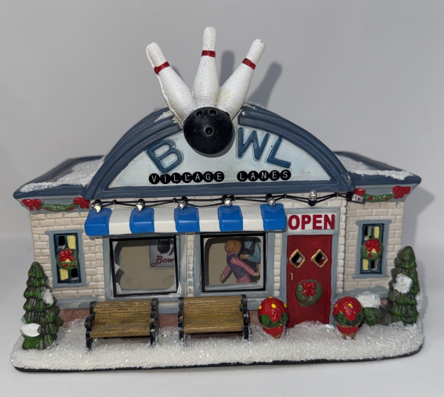 St Nicholas Square Village Bowling Alley 2014 Retired Christmas Village Untested