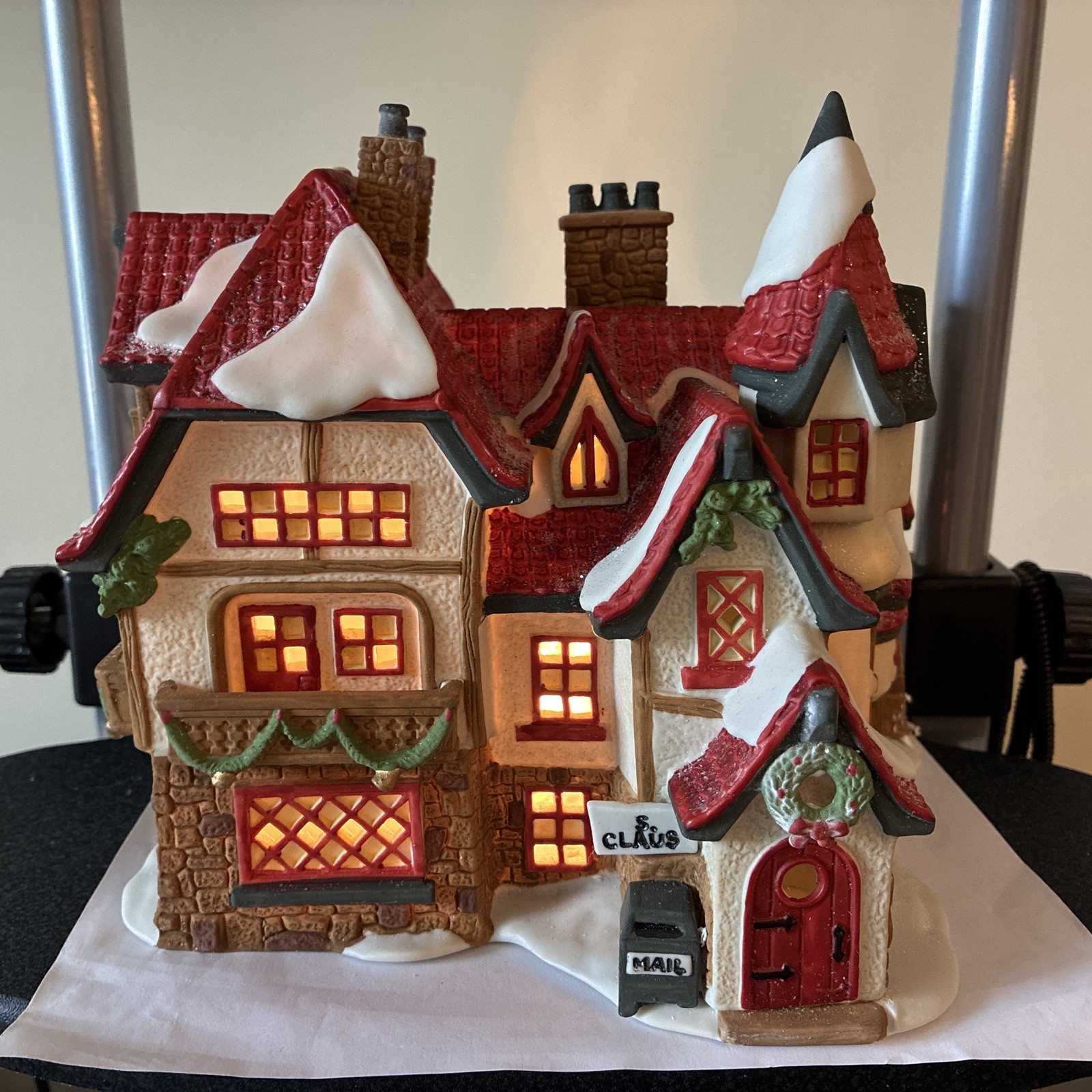 Dept. 56 Santa’s Workshop North Pole Heritage Village #56006 Christmas