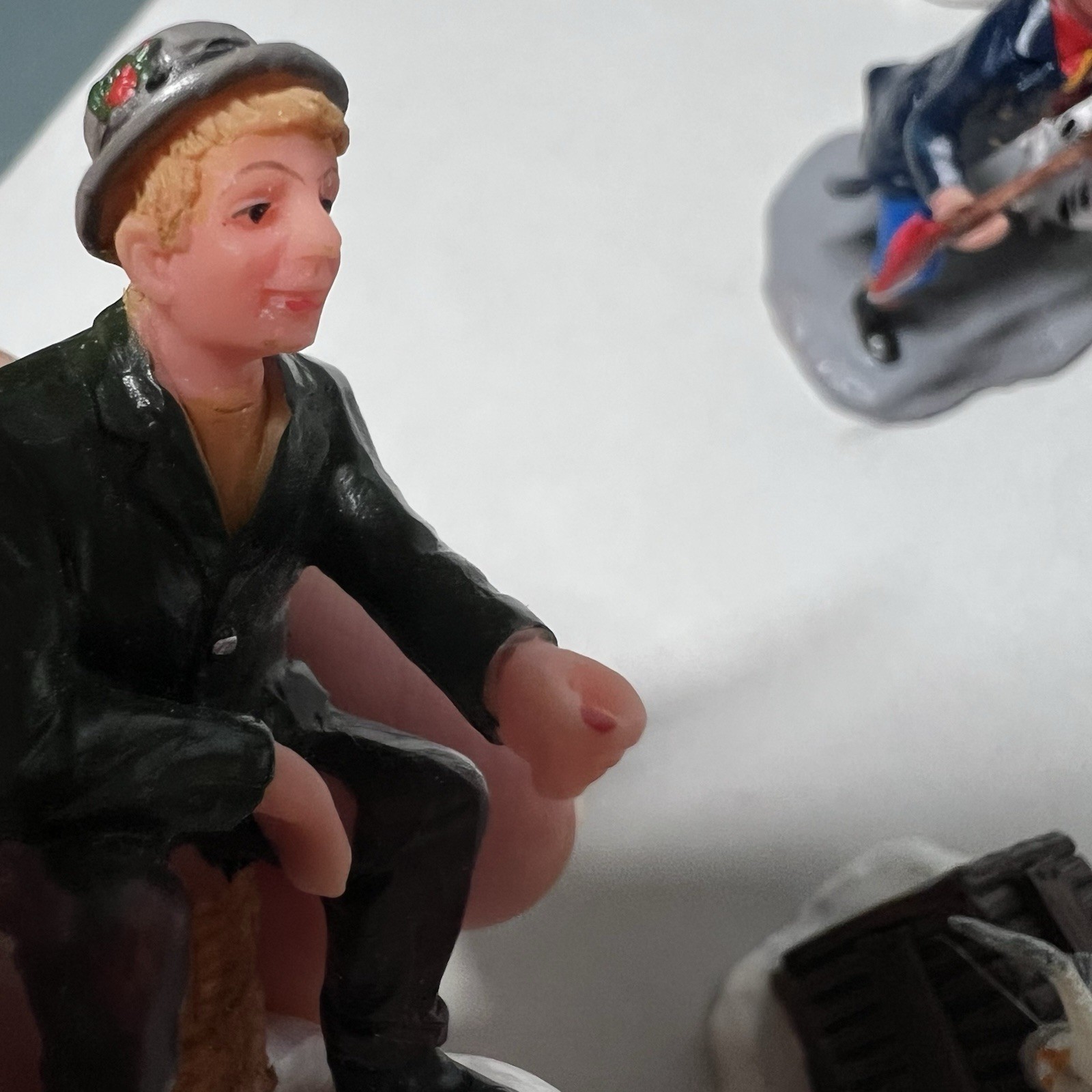 Vintage Lemax Christmas Village Figurines Accessories Mixed Lot – 12 Pieces