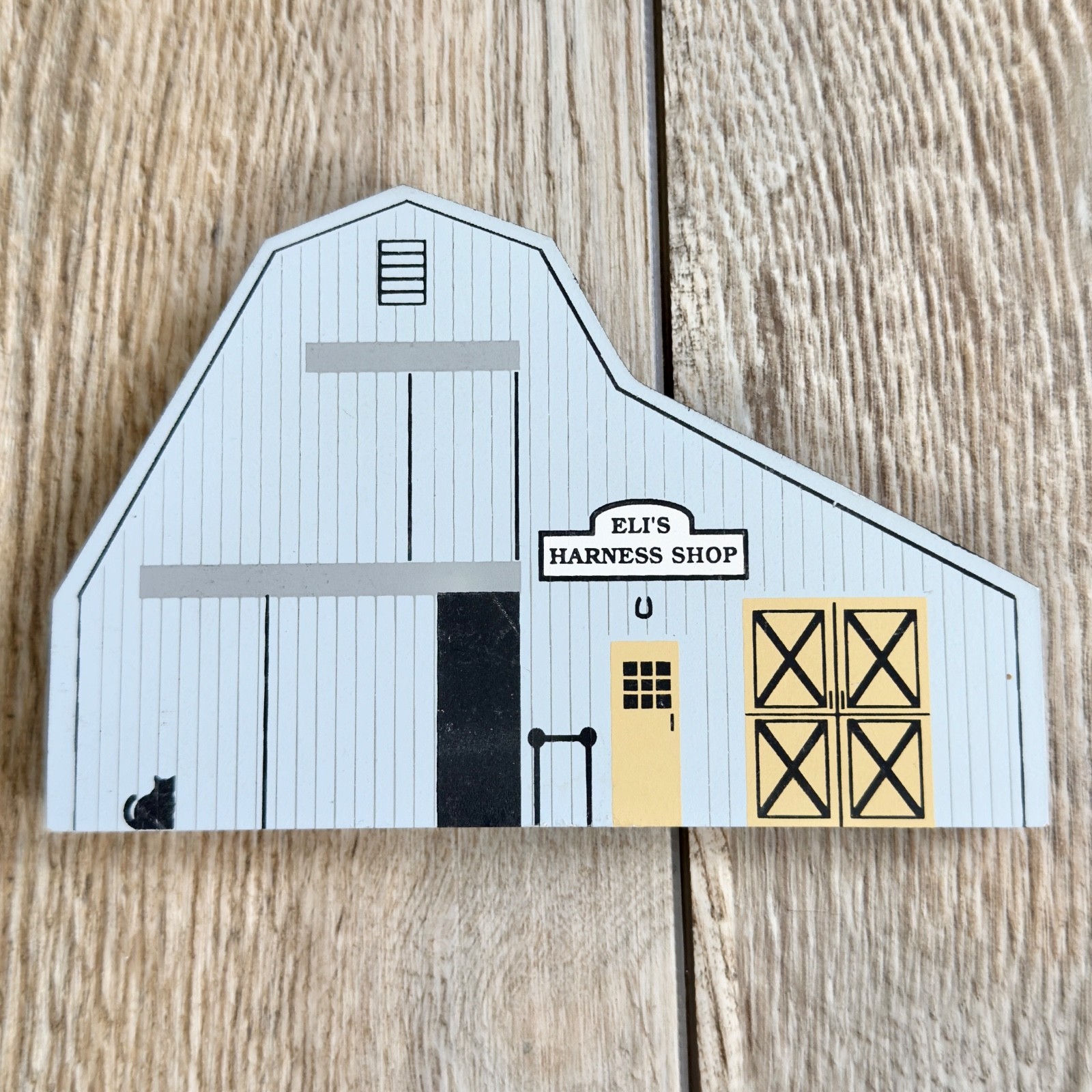 Cats Meow Village 1991 Shelf Sitter 3 PC Amish Couple Harness Shop Quilt Barn